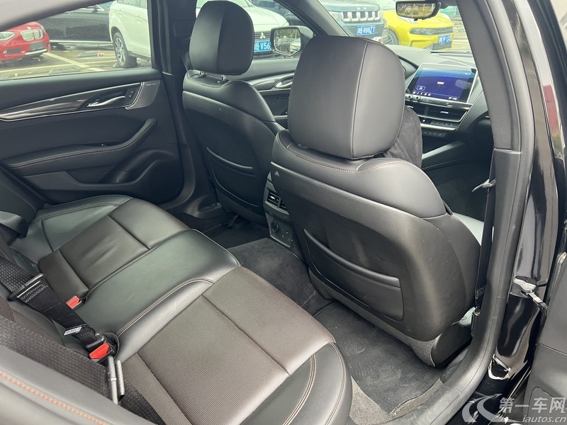 凯迪拉克CT5 2021款 2.0T 自动 后驱 28T铂金型 (国Ⅵ) 