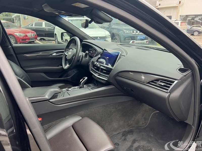 凯迪拉克CT5 2021款 2.0T 自动 后驱 28T铂金型 (国Ⅵ) 