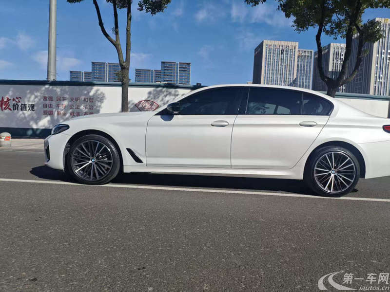 宝马5系 530Li 2021款 2.0T 自动 后驱 改款领先型M运动套装 (国Ⅵ) 