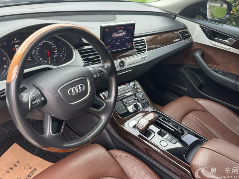 奥迪A8L 45TFSI 2016款 3.0T 自动 四驱 豪华型 