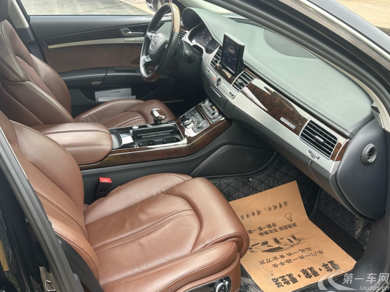 奥迪A8L 45TFSI 2016款 3.0T 自动 四驱 豪华型 