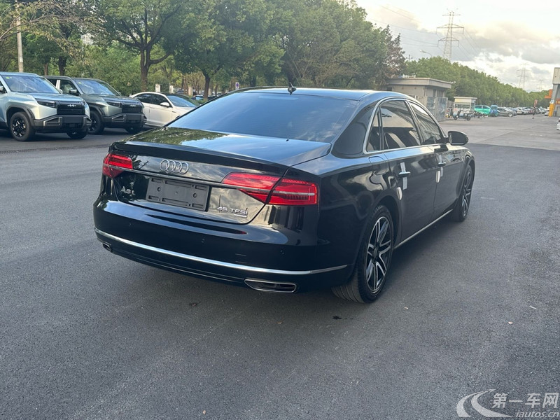 奥迪A8L 45TFSI 2017款 3.0T 自动 四驱 舒适型 