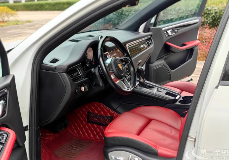 保时捷Macan 2018款 2.0T 自动 四驱 (国Ⅵ) 