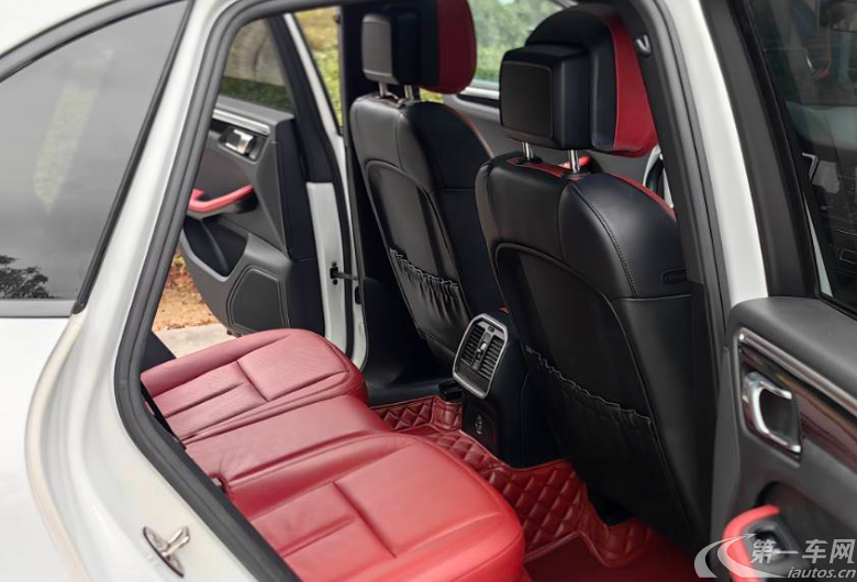 保时捷Macan 2018款 2.0T 自动 四驱 (国Ⅵ) 