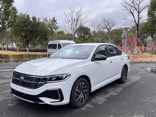2024款 1.5T 自动 300TSI星空领先版 