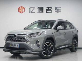 2020款 2.0L 自动 尊贵版 