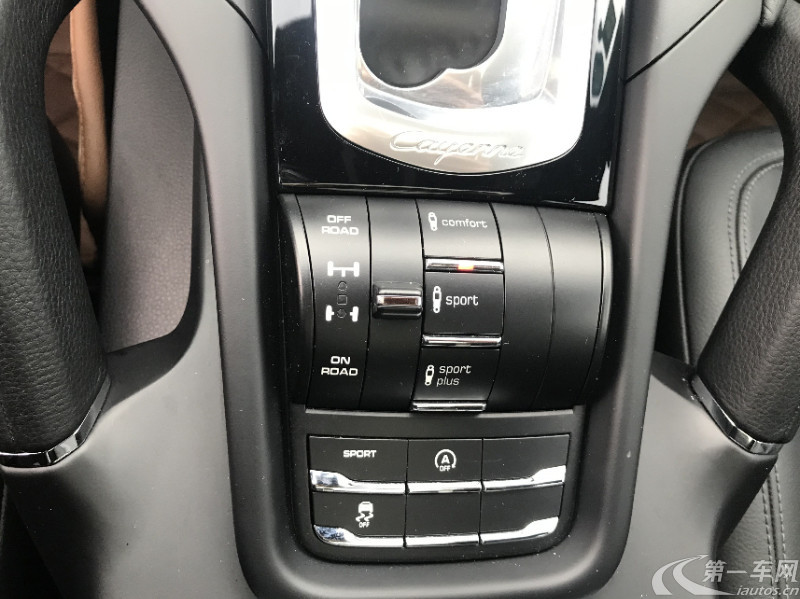 保时捷Cayenne [进口] 2016款 3.0T 自动 四驱 汽油 Platinum-Edition 