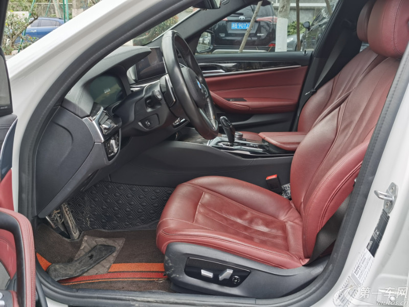 宝马5系 530Li 2019款 2.0T 自动 汽油 尊享型M运动套装 (国Ⅵ) 