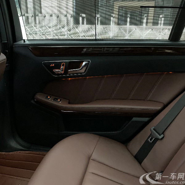 奔驰E级 E300L 2015款 3.0L 自动 汽油 (国Ⅴ) 