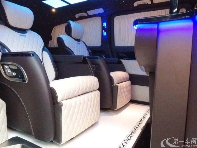 奔驰威霆 2020款 2.0T 自动 8座 汽油 商务版 (国Ⅵ) 