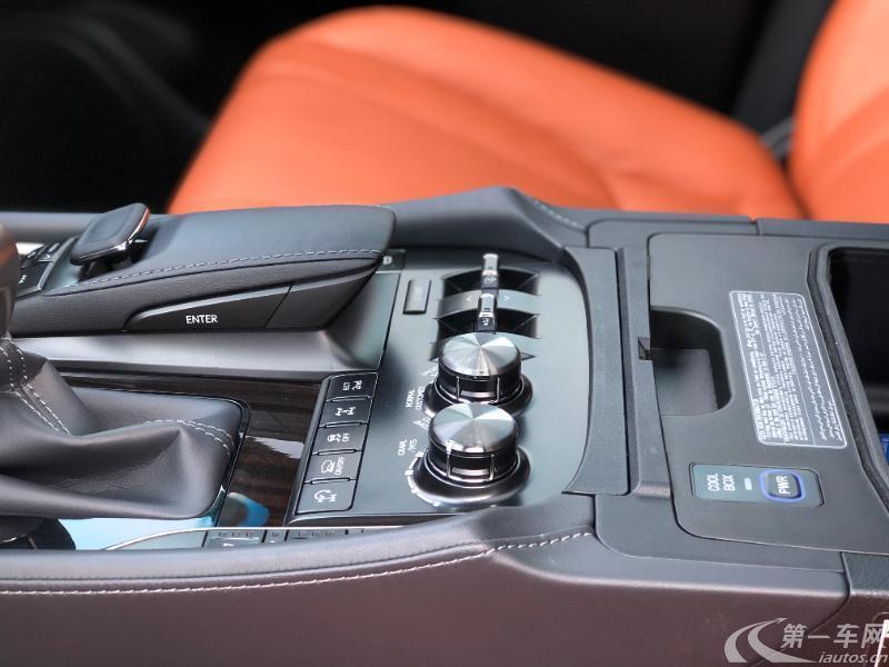 雷克萨斯LX 570 [进口] 2018款 5.7L 自动 四驱 铂金版中东版平行进口 (欧Ⅴ) 