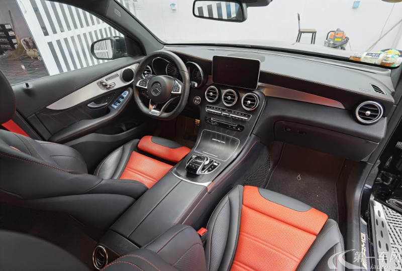 奔驰AMG-GLC级 [进口] 2018款 4.0T 自动 四驱 轿跑SUV 