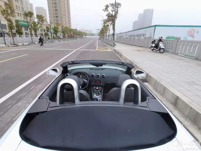 奥迪TT敞篷 [进口] 2012款 2.0T 自动 汽油 典雅版 