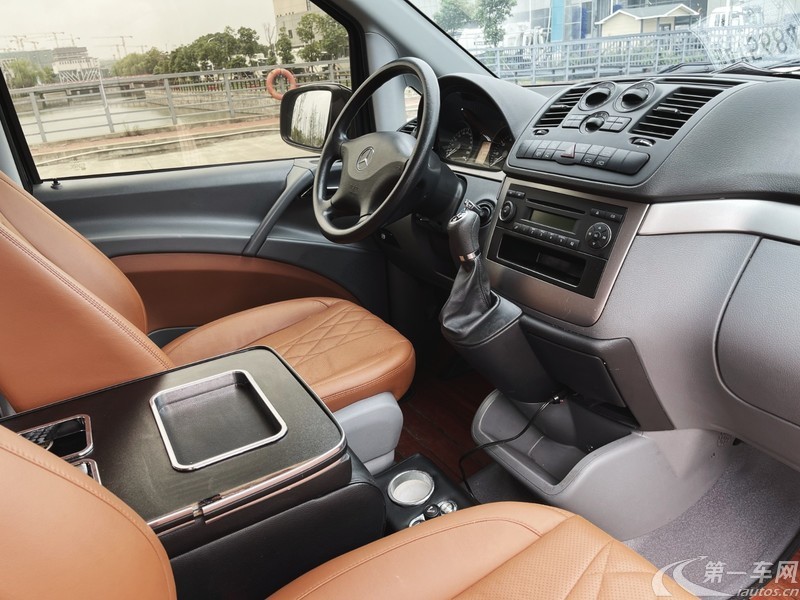 奔驰威霆 2013款 3.0L 自动 9座 汽油 精英版 (国Ⅳ) 