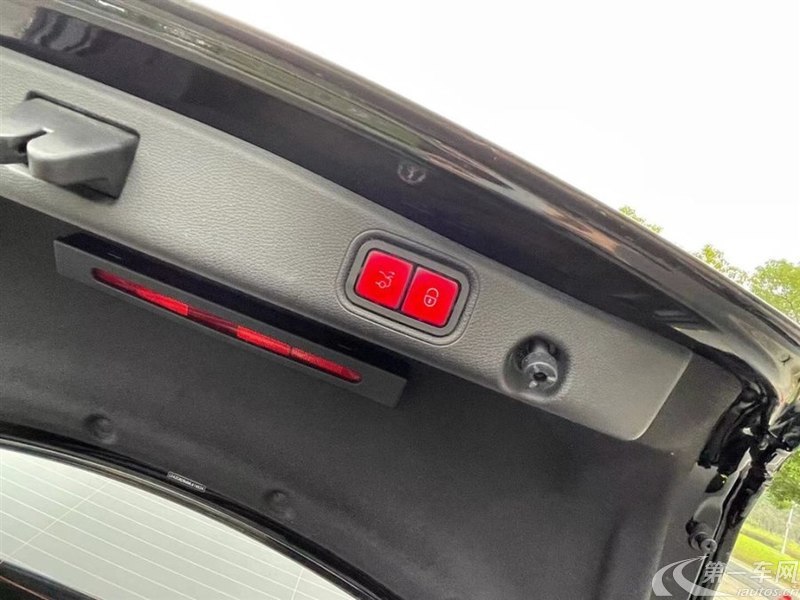 奔驰E级 E300L 2021款 2.0T 自动 汽油 改款豪华型 (国Ⅵ) 