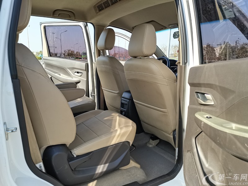 五菱宏光 S 2020款 1.2L 手动 5座 基本型 