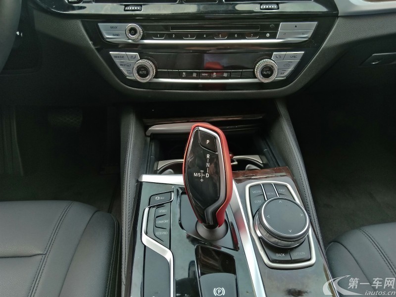 宝马5系 525Li 2018款 2.0T 自动 汽油 豪华套装改款 (国Ⅵ) 