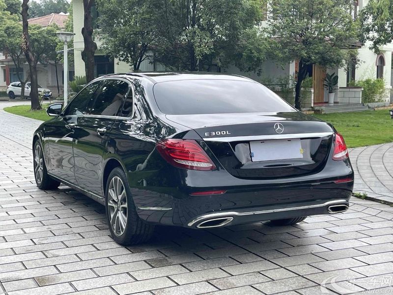 奔驰E级 E300L 2017款 2.0T 自动 汽油 运动时尚型 (国Ⅴ) 
