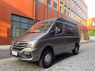 maxus迈克萨斯v80 2.5t 自动 傲运通短轴中顶