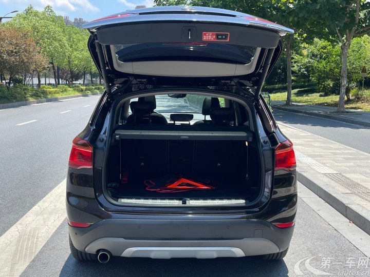 宝马X1 xDrive20Li 2019款 2.0T 自动 四驱 汽油 尊享型 (国Ⅵ) 