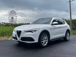 阿尔法罗密欧Stelvio 2.0T 自动 豪华版 