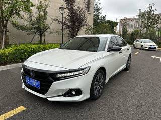 雅阁 2.0L 幻夜·锐尊版 