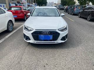 奥迪A4L 40TFSI 2.0T 自动 豪华致雅型 