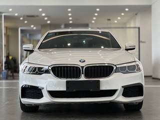 宝马5系 525Li 2.0T 自动 M运动套装 