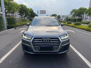 奥迪Q7 2.0T S-Line运动型 