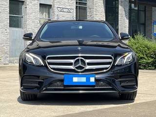 奔驰E级 E300L 2.0T 自动 运动时尚型 