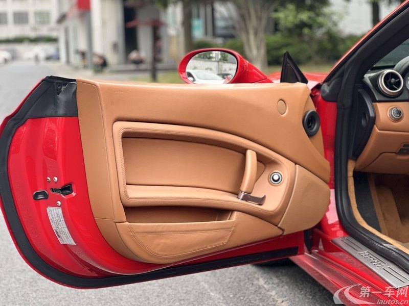 法拉利F149 California [进口] 2012款 4.3L 自动 