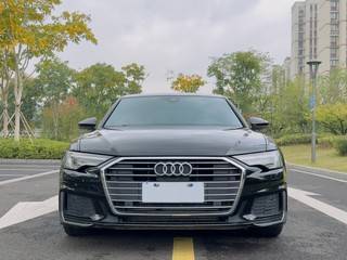 奥迪A6L 45TFSI 2.0T 自动 臻选致雅型 