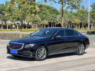 奔驰E级 E300L 2.0T 自动 运动时尚型 