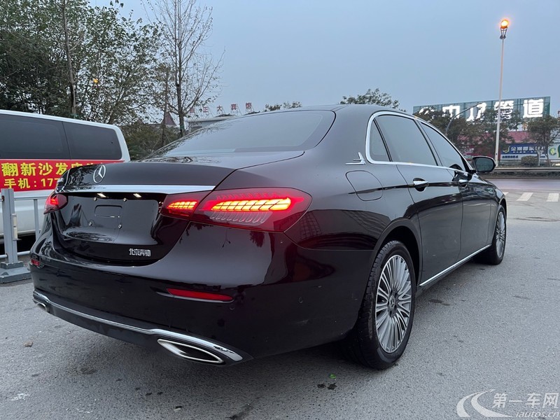 奔驰E级 300L 2022款 2.0T 自动 汽油 豪华型 (国Ⅵ) 