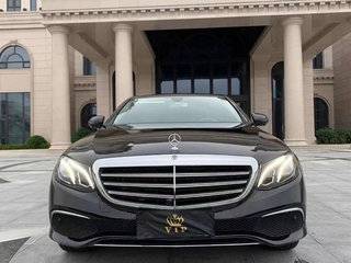 奔驰E级 E300L 2.0T 自动 运动豪华型 