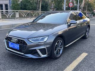 奥迪A4L 40TFSI 2.0T 自动 时尚致雅型 