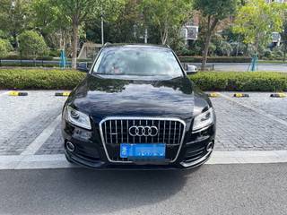 奥迪Q5 40TFSI 2.0T 自动 豪华型 