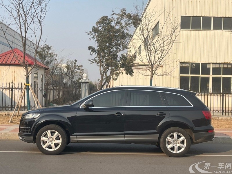 奥迪Q7 35 [进口] 2014款 3.0T 自动 进取型 