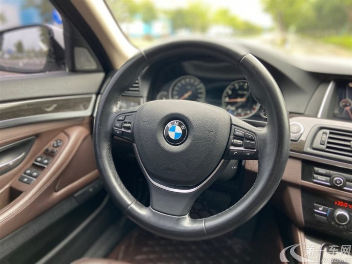 宝马5系 525Li 2018款 2.0T 自动 汽油 豪华套装改款 (国Ⅴ) 