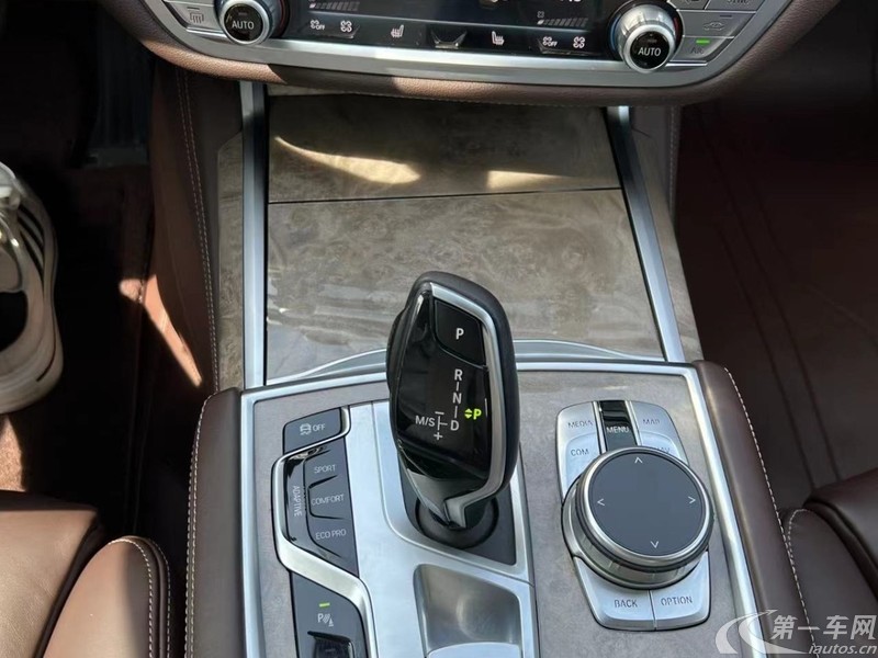宝马7系 740Li [进口] 2019款 3.0T 自动 汽油 领先型豪华套装 