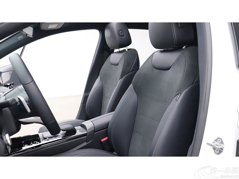 奔驰A级 A200L 2022款 1.3T 自动 运动轿车动感型 (国Ⅵ) 