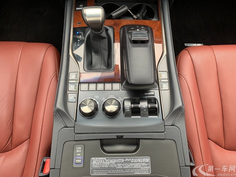 雷克萨斯LX 570 [进口] 2017款 5.7L 自动 四驱 动感豪华版 