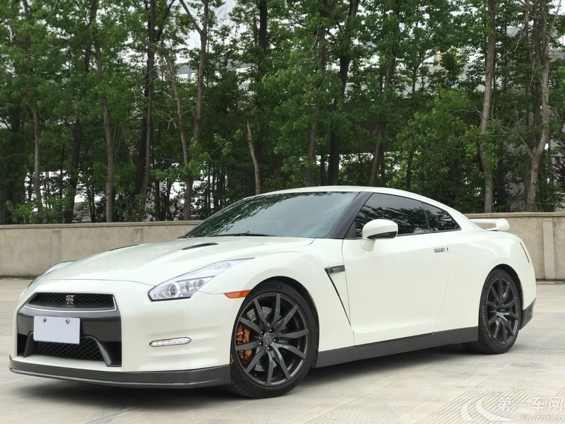 日产GT-R [进口] 2014款 3.8T 自动 动感酷黑内饰版 (欧Ⅳ) 