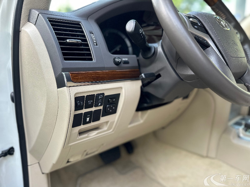 丰田陆地巡洋舰 5700 [进口] 2018款 5.7L 自动 四驱 EX-R中东版平行进口 (欧Ⅴ) 