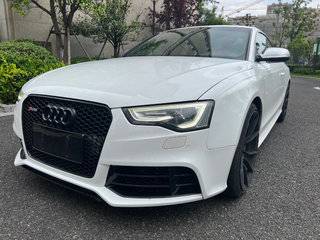 奥迪RS5 Coupe 4.2L 特别版 