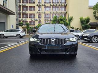 宝马5系 525Li 2.0T 自动 M运动套装 