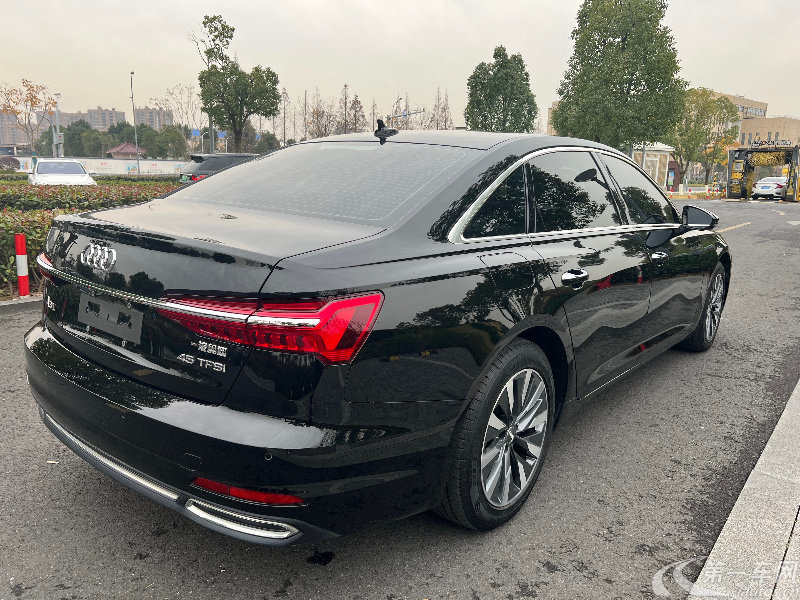 奥迪A6L 45TFSI 2019款 2.0T 自动 臻选动感型 (国Ⅵ) 