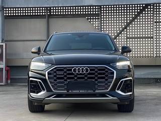 奥迪Q5L 40TFSI 2.0T 自动 豪华动感型 