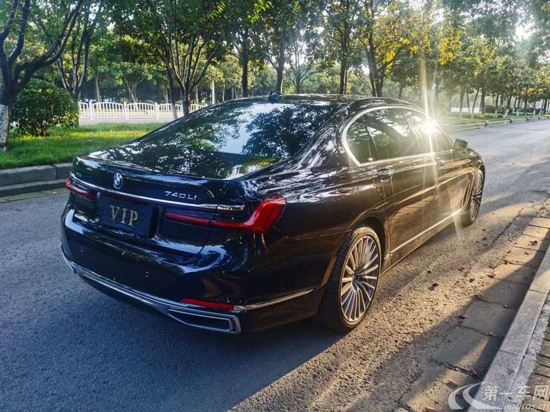 宝马7系 740Li [进口] 2019款 3.0T 自动 汽油 尊享型豪华套装 