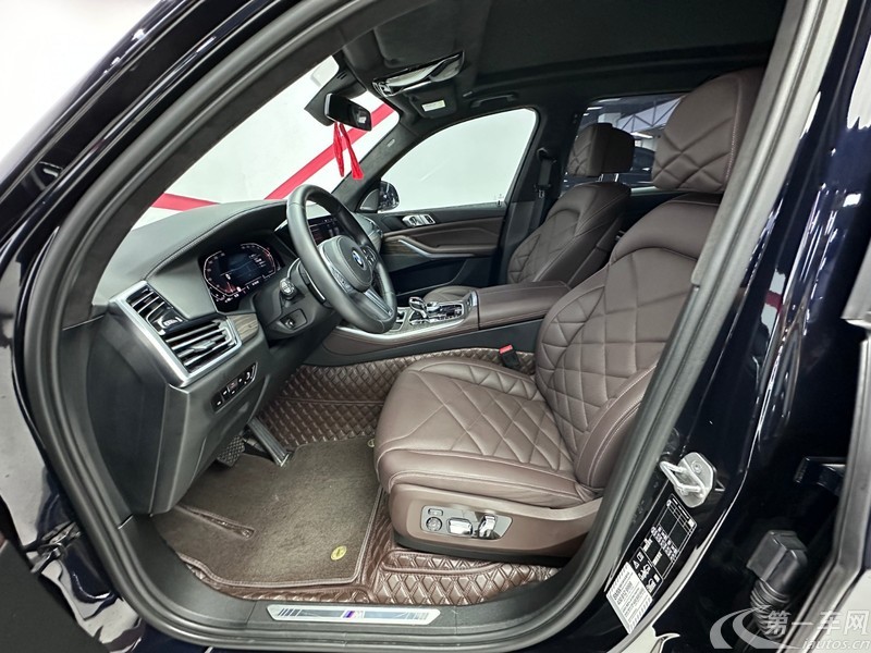 宝马X5 xDrive40Li 2022款 3.0T 自动 M运动套装 (国Ⅵ) 